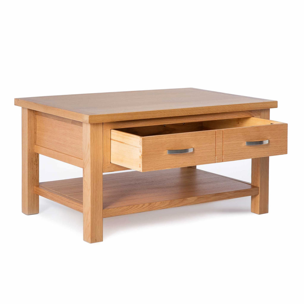 Table basse laquée avec tiroirs et étagères