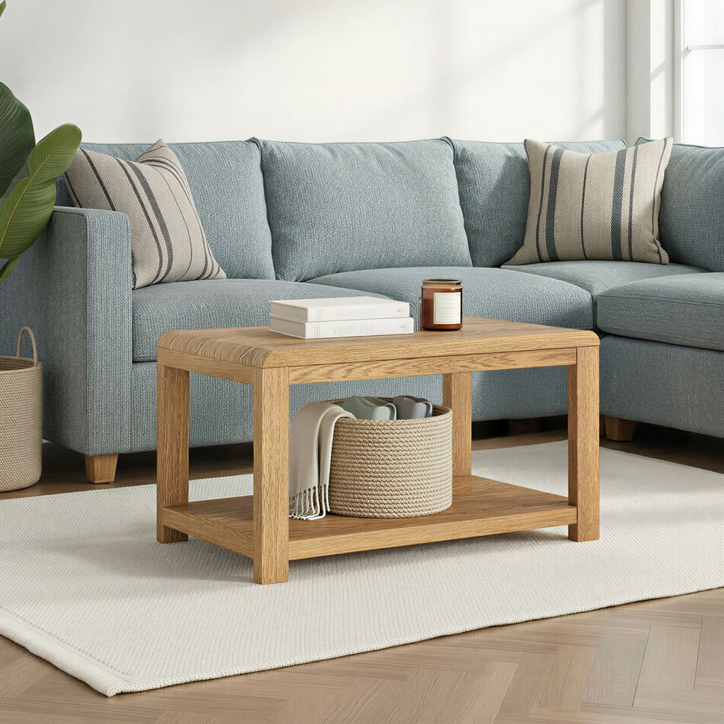 Table basse Penryn en placage de chêne avec étagère inférieure
